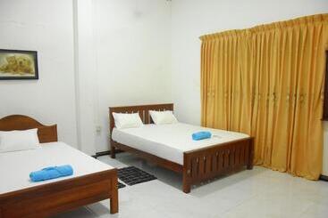 Pensão Queens Hotel Anuradhapura