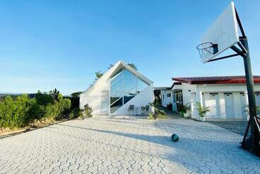 Tempat Santai Private Resort & Event Venue