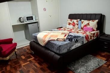 Пансион Moonlight Guest House