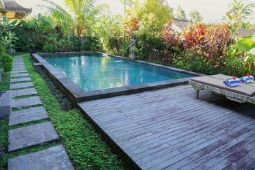 膳宿费 Wardana Ubud Villa