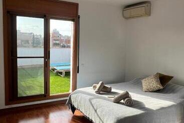 Общежитие Private Double Room In A Shared Penthouse With Patios