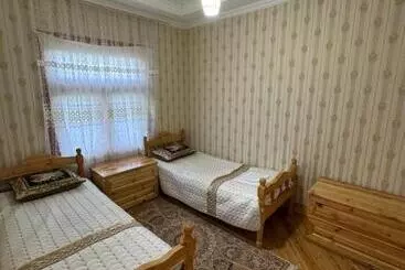 تختخواب و صبحانه Qoşa Bulaq Oğuz