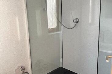 Bed and Breakfast Wee Coastal Snug