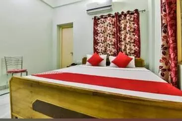 Otel Subh Season