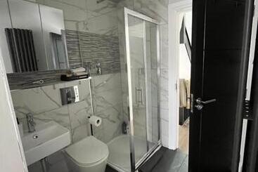 Пансион Double Guest Room 40 Minutes From Central London