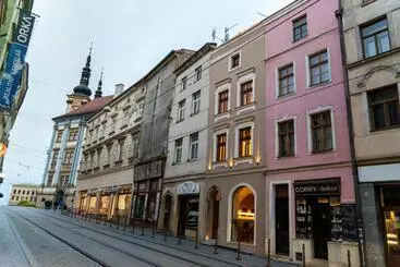 White Wolf Boutique Apartments