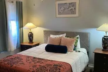 アパートホテル Cozy Home Away From Home