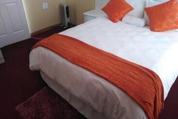 پانسیون Bruvita Guest House