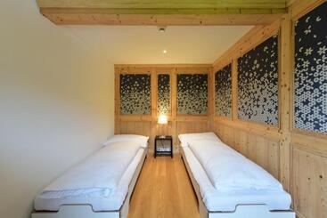 Bellevue Hotel & Apartments