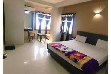 Royal Hotel Uk Palace Puri