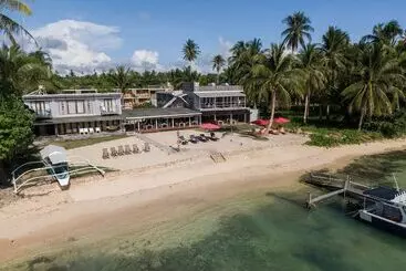 Reef Beach Resort