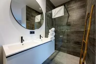 The Reef - Blue Bay Golf & Beach Resort