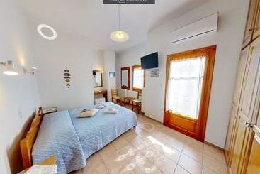 פנסיון Catherine Portaria Guest House