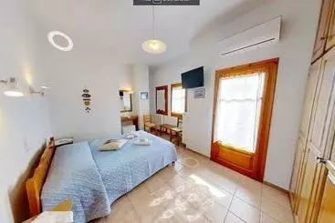 Pensió Catherine Portaria Guest House