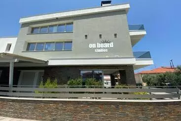 Retkeilymaja On Board Luxury Studios