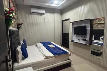 هتل Ankit Near Assi Ghat