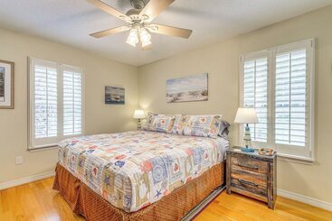 별장 Navarre Home W/ Palm Tree Views ~ 4 Mi To Beach!