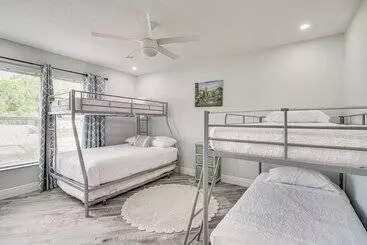 コテージ Palm Bay Home W/ Private Yard Near Beaches!