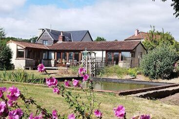 Peaceful And Stylish Cottage Near Taunton Somerset