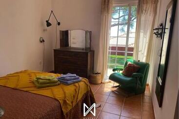 پانسیون Mystay Casa Carvalheira