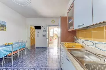 Pensiune Room In Guest Room Studio Apartment Mono Glicine With Private Garden