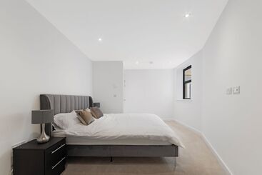 Резиденция Guest Ready   Oak Crescent City House, London, E14