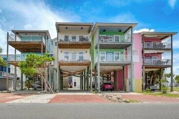 Hus på landet Steps To Beach: Waterfront Cedar Key Home!