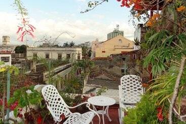 پانسیون Hostal Amalia