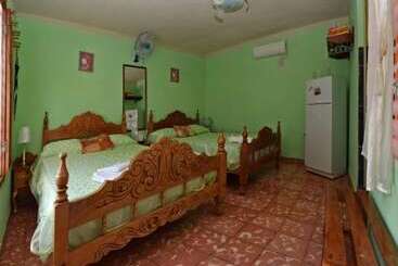 پانسیون Hostal Villa Martha