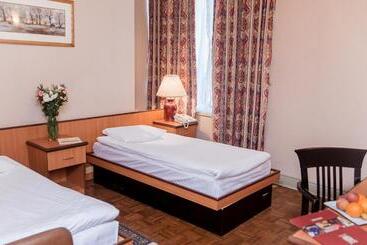 فندق Optima Kremenchuk