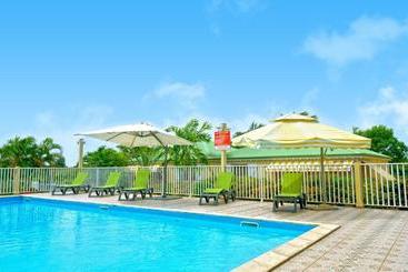 استراحتگاه Village De Bragelogne