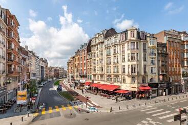 هتل آپارتمان Le Chat Qui Dort   Lille Gare