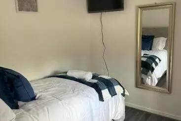 Majatalo Lavish 3 Story House With Full Of Comfort