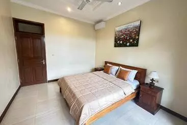 ペンション Naeera Guest House