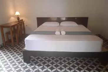 Majatalo Umah Alpukat