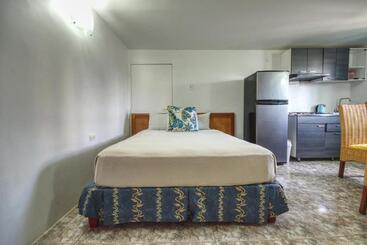 تختخواب و صبحانه Palm Beach Retreat