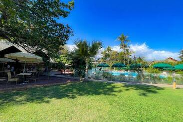 Hotel Relais De L’hermitage Saint Gilles