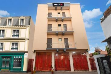 Fabhotel Airport Residency I