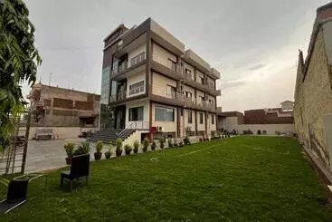 Hotel Vrinda Sarovar