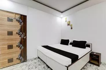 Hotel Oyo Kn Guest House