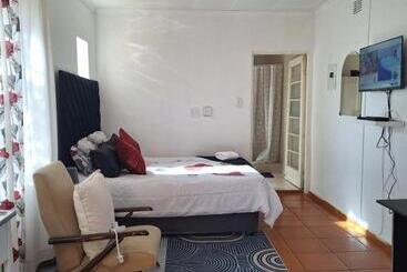 Pensionat Remedis Corner