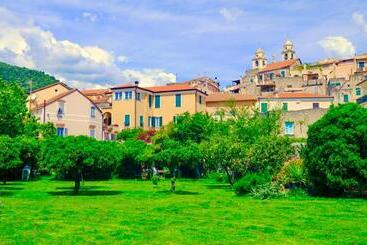 Bed & Breakfast Vale S Suite At Verezzi