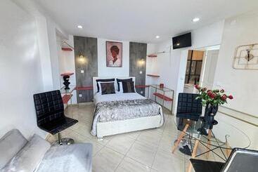 مبيت وإفطار Villa Belle Epoque Saint Raphaël