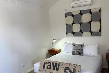 מוטל Parachilna Overflow Accommodation