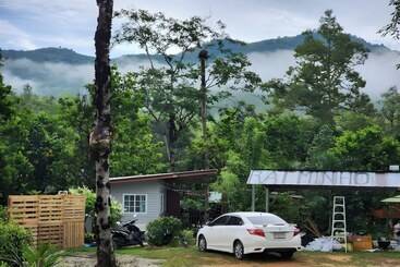 Pension (Hôtel basse catégorie) Rat Min House