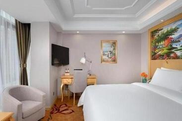 Venus International Hotel Heilongjiang Qiqihar Longhua Road Middle Ring Dashan New Market