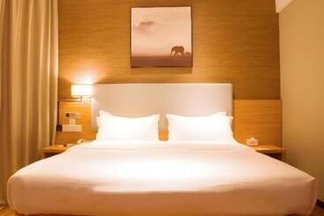 Otel Jtour Inn Baise Tianyang