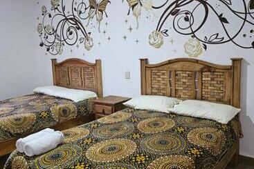 فندق Posada Villa Aurora