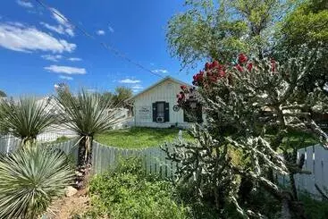 Majatalo Carriage Inn   Cottage