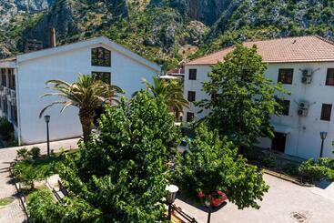 Pensiune Guesthouse Lovćen